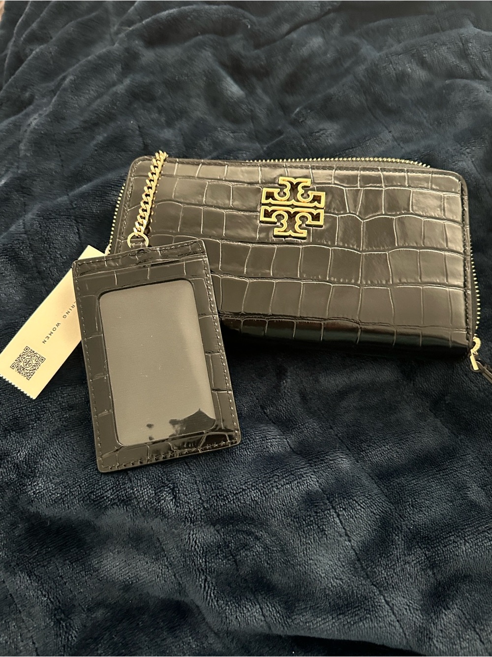 Tory Burch Britten Croc-Embossed Zip-Around Wallet with ID Holder Gold Logo